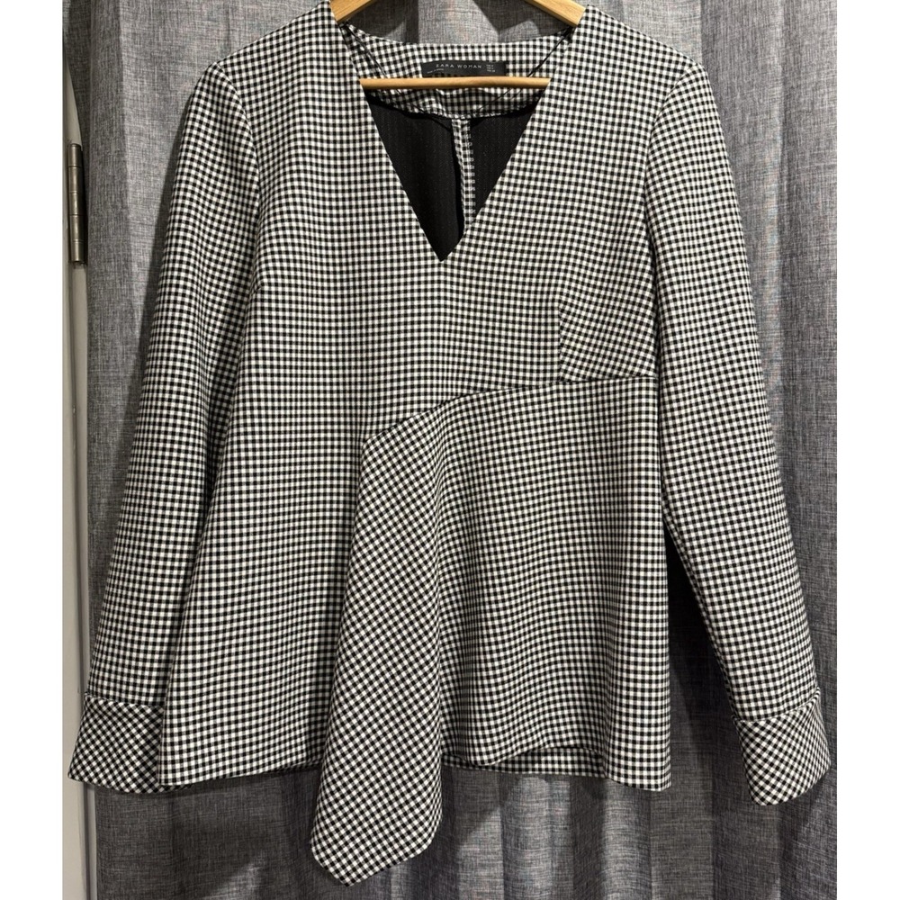 ZARA Woman Black White Cuffed Check Peplum Size Medium Long Sleeve Blouse V-Neck